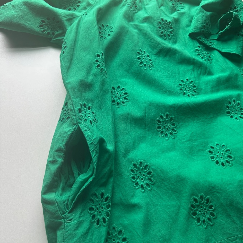 Green Eyelet Midi Dress with Short Sleeves - Picture 5 of 8